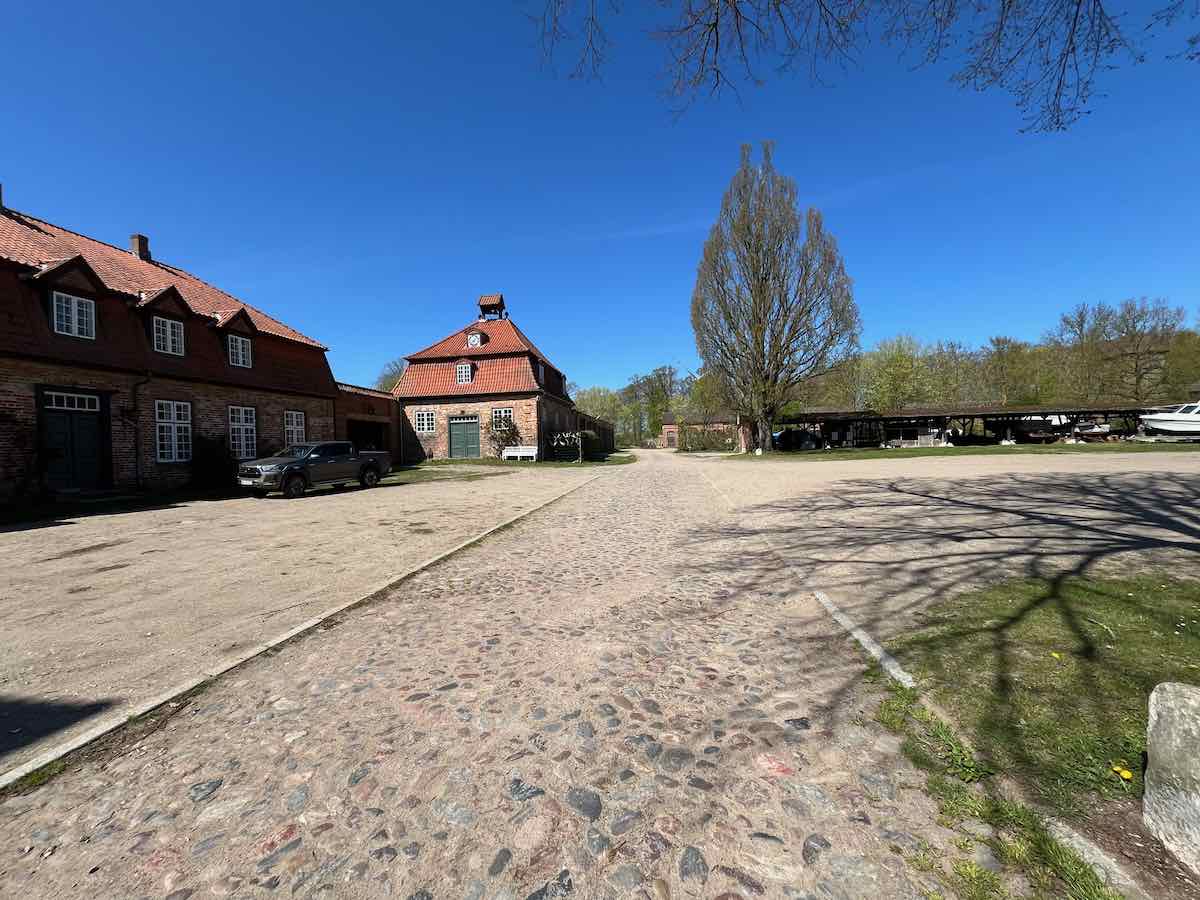 2025.04.26_Lieblingsort-Heiligenhafen-20-von-20.jpeg #lovingtailwind, #Outdoor, #Tagestour, #Abenteuer, #Ausflug, #Natur, #Bike,#Gravel, #Fahrradtour, #Meer, #Ostsee, #Strand, #Heiligenhafen